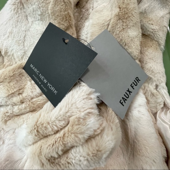 -Andrew Marc New York Faux Fur Tan 2 Tone Coat size Large - Picture 15 of 15